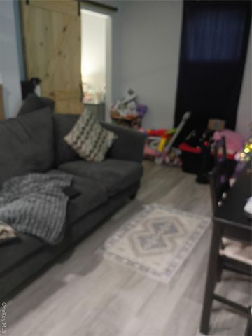 1401 N Ocean Avenue, Medford, NY 11763