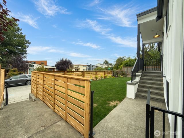 5402 20th Avenue S, Seattle, WA 98108
