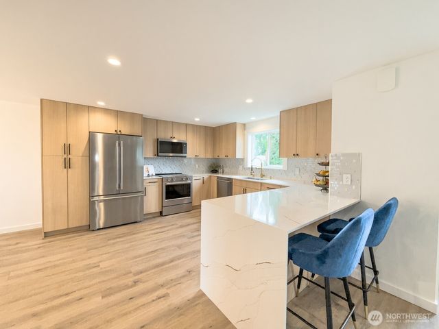 5402 20th Avenue S, Seattle, WA 98108