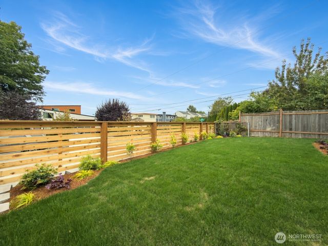 5402 20th Avenue S, Seattle, WA 98108