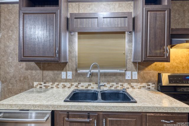 130 RIVER VALLEY, Rio Frio, TX 78879