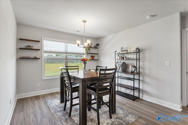 143 River Pointe Drive W, New Market, AL 35761