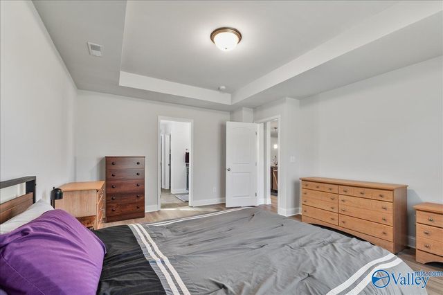 143 River Pointe Drive W, New Market, AL 35761