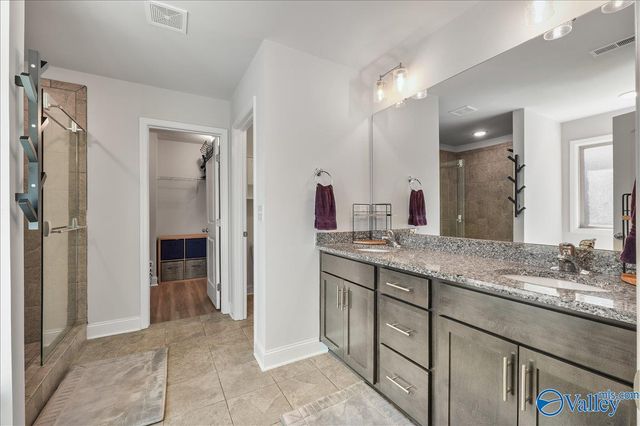 143 River Pointe Drive W, New Market, AL 35761