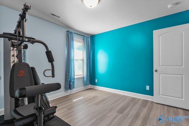 143 River Pointe Drive W, New Market, AL 35761