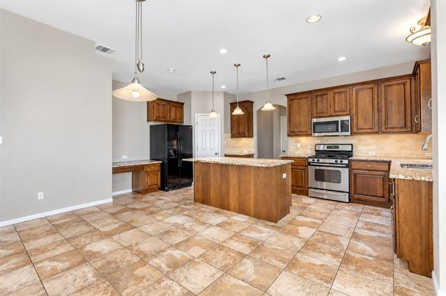 917 Abbeyglen Castle DR, Pflugerville, TX 78660