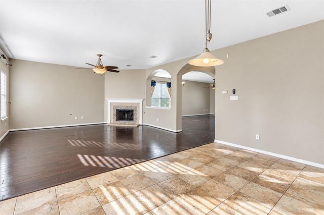 917 Abbeyglen Castle DR, Pflugerville, TX 78660