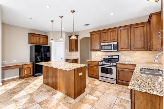 917 Abbeyglen Castle DR, Pflugerville, TX 78660