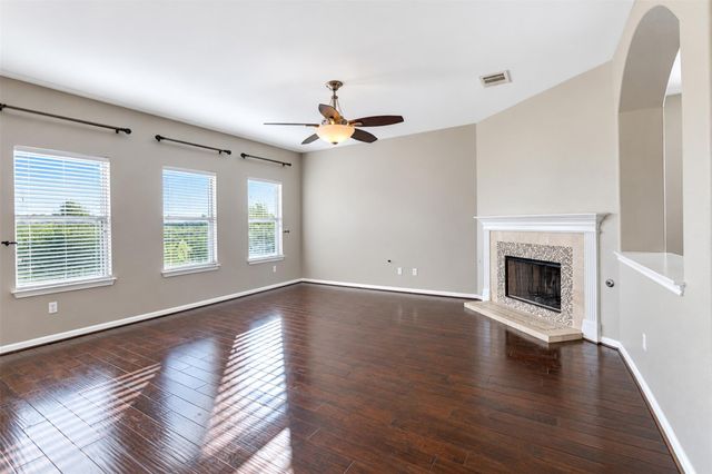 917 Abbeyglen Castle DR, Pflugerville, TX 78660