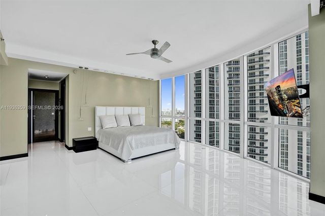 15811 Collins Ave 2201, Sunny Isles Beach, FL 33160