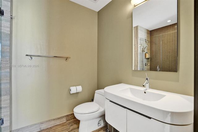 15811 Collins Ave 2201, Sunny Isles Beach, FL 33160