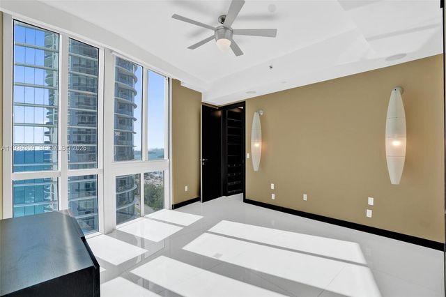 15811 Collins Ave 2201, Sunny Isles Beach, FL 33160