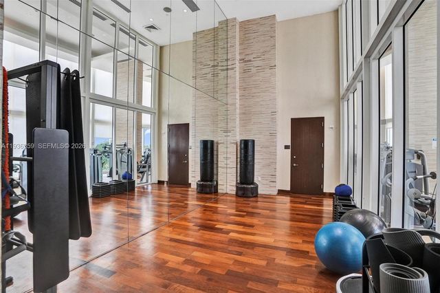 15811 Collins Ave 2201, Sunny Isles Beach, FL 33160