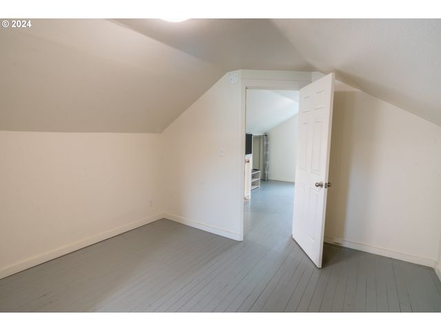 410 N MOUNTAIN Blvd, Mount Vernon, OR 97865