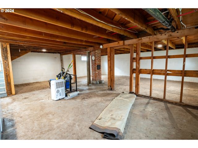 410 N MOUNTAIN Blvd, Mount Vernon, OR 97865