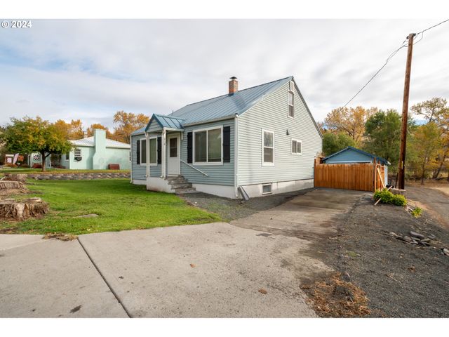 410 N MOUNTAIN Blvd, Mount Vernon, OR 97865