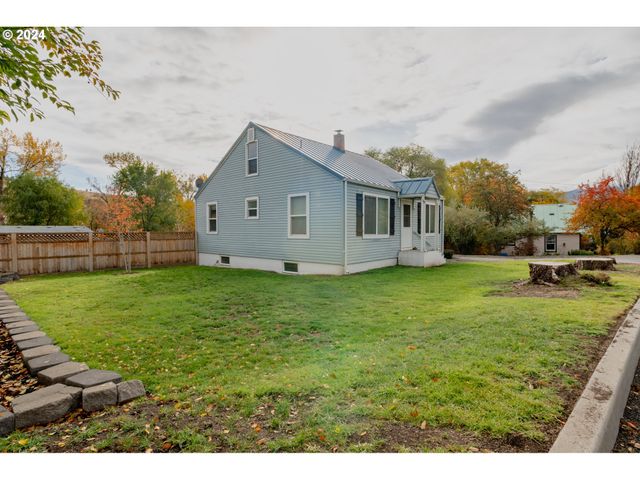 410 N MOUNTAIN Blvd, Mount Vernon, OR 97865