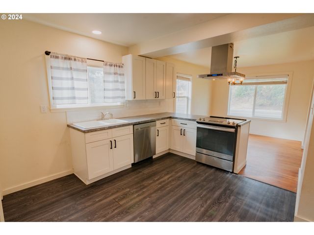 410 N MOUNTAIN Blvd, Mount Vernon, OR 97865