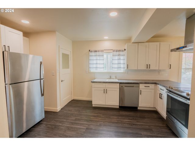 410 N MOUNTAIN Blvd, Mount Vernon, OR 97865