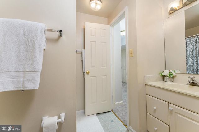 15426 SILVAN GLEN DR, Dumfries, VA 22025