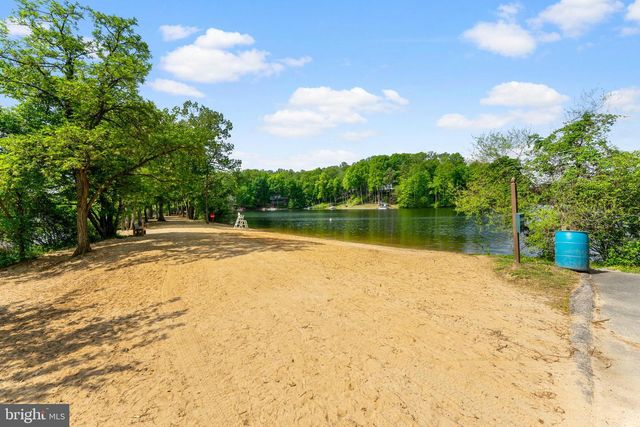 15426 SILVAN GLEN DR, Dumfries, VA 22025