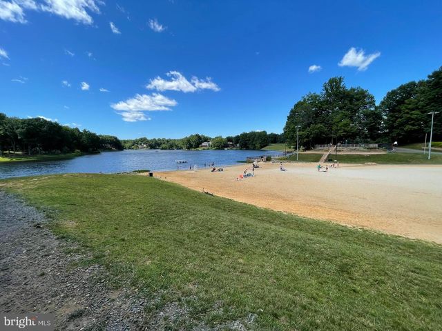 15426 SILVAN GLEN DR, Dumfries, VA 22025