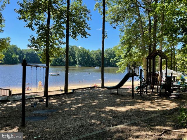 15426 SILVAN GLEN DR, Dumfries, VA 22025
