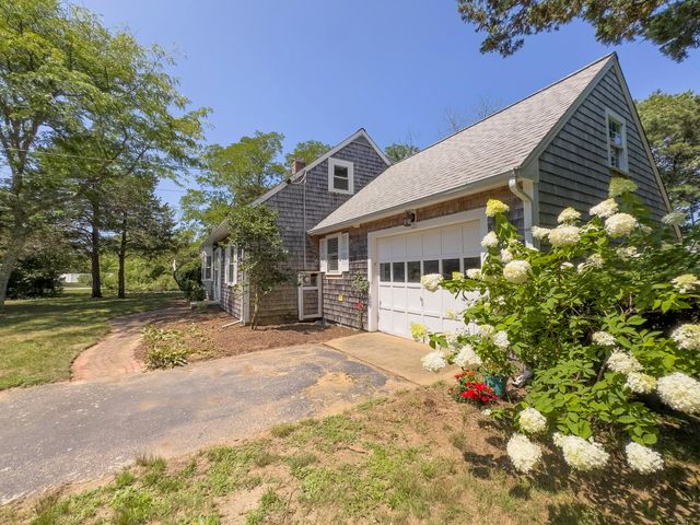 35 Meadow Drive, Eastham, MA 02642