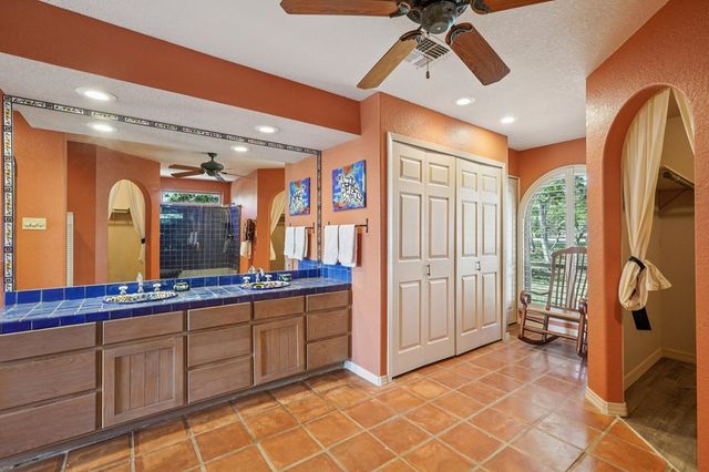108 Brushy Dr, Kerrville, TX 78025