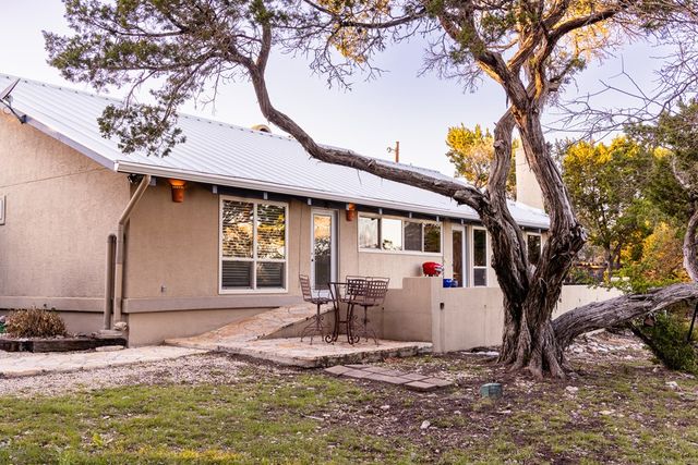 108 Brushy Dr, Kerrville, TX 78025