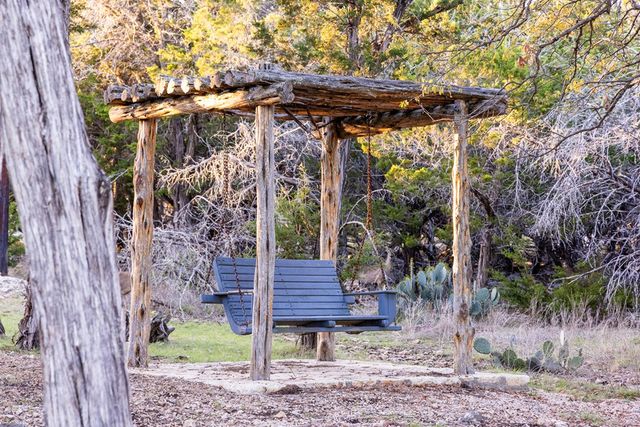 108 Brushy Dr, Kerrville, TX 78025
