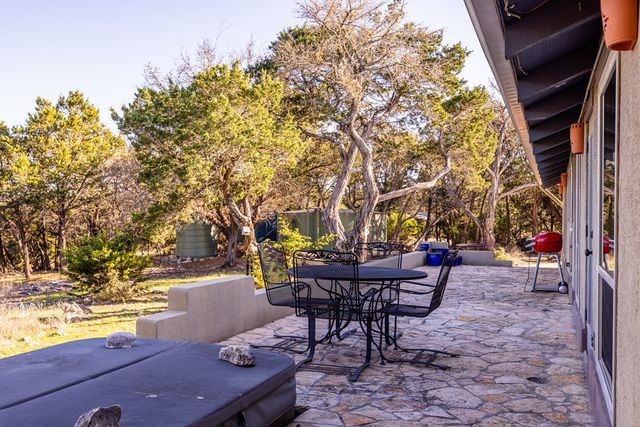 108 Brushy Dr, Kerrville, TX 78025