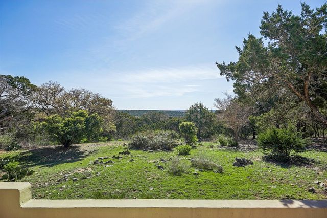 108 Brushy Dr, Kerrville, TX 78025