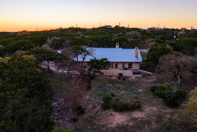 108 Brushy Dr, Kerrville, TX 78025