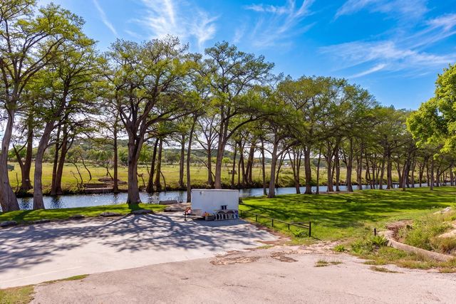 108 Brushy Dr, Kerrville, TX 78025