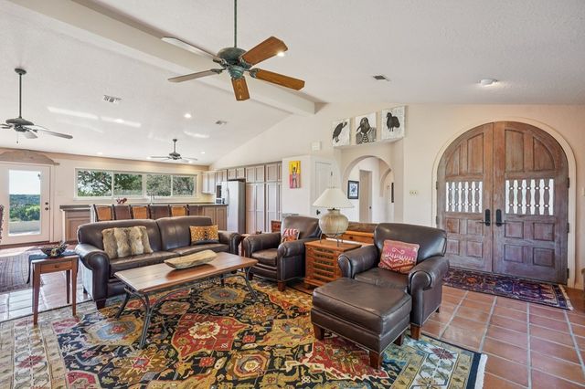 108 Brushy Dr, Kerrville, TX 78025
