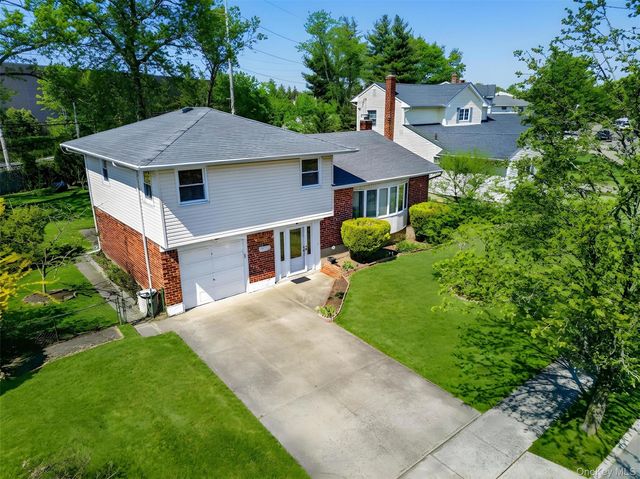 42 Edna Drive, Syosset, NY 11791