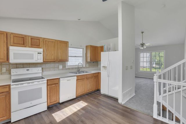 6899 Weurful Drive, Canal Winchester, OH 43110