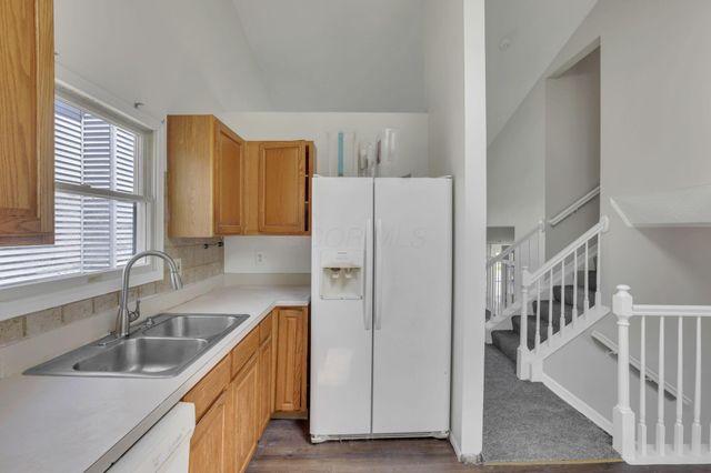 6899 Weurful Drive, Canal Winchester, OH 43110