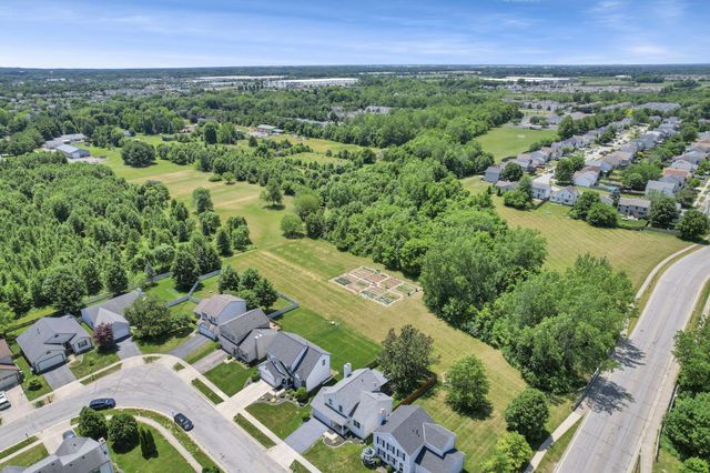 6899 Weurful Drive, Canal Winchester, OH 43110