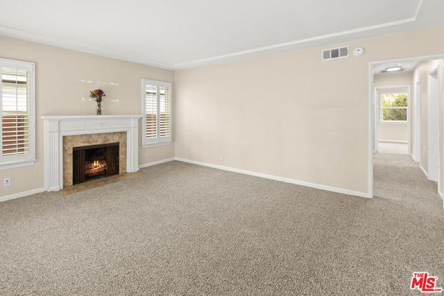 4051 Minerva Avenue, Los Angeles, CA 90066
