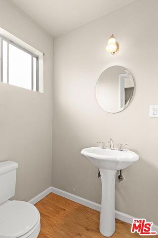 4051 Minerva Avenue, Los Angeles, CA 90066