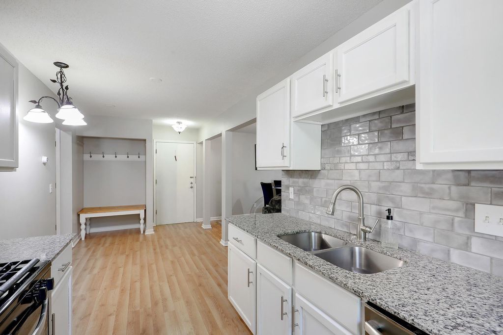 10840 Rockford Road 212, Plymouth, MN 55442 — photo 4