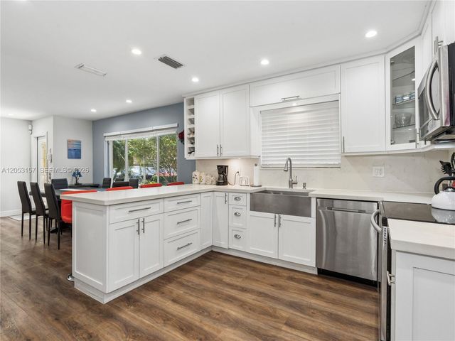 1707 SW 109th Terrace, Davie, FL 33324