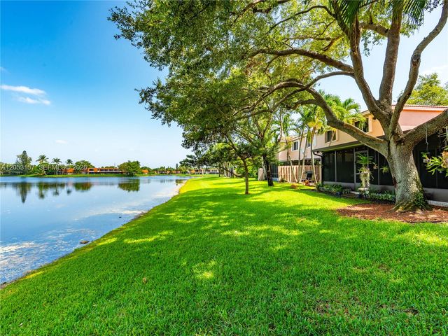 1707 SW 109th Terrace, Davie, FL 33324