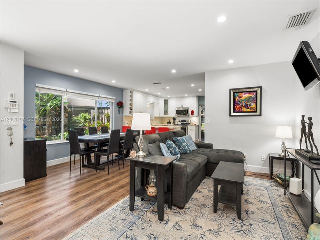 1707 SW 109th Terrace, Davie, FL 33324