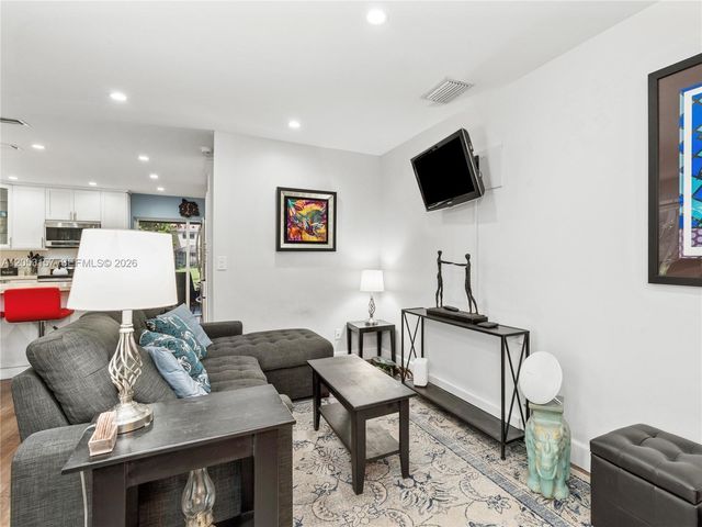 1707 SW 109th Terrace, Davie, FL 33324