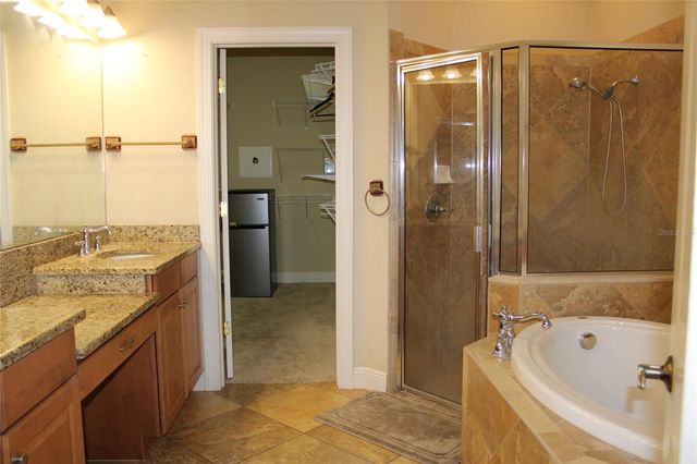4961 ANNISTON CIRCLE, Tampa, FL 33647