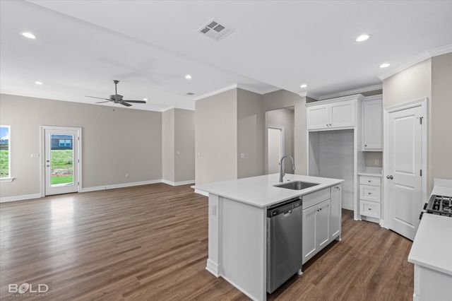 5862 Northwood Oaks, Shreveport, LA 71107