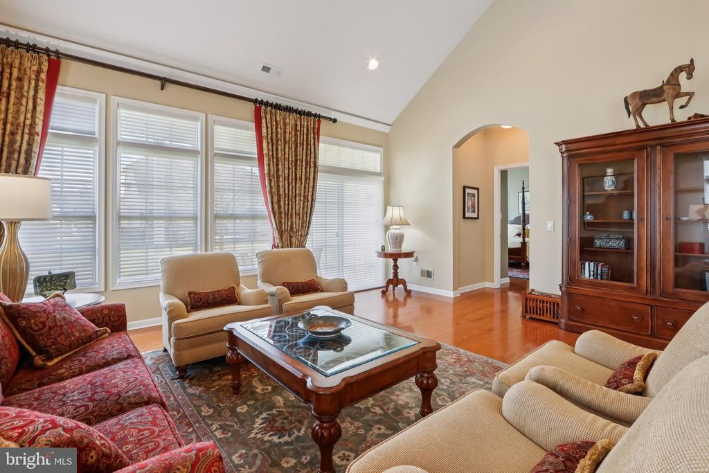 Image 12 of property listing at 14 COBBLESTONE BLVD, Monroe Twp, NJ 08831